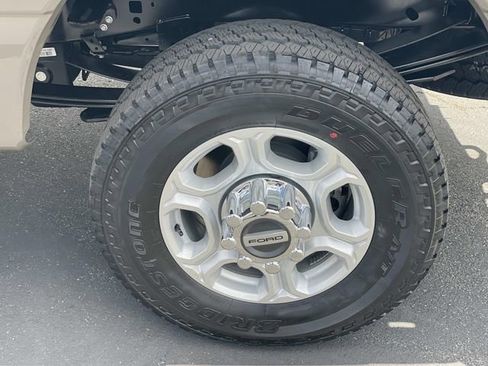 New 2026 Ford F250 4x4 Crew Cab Super Duty image 33