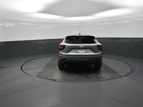 New 2026 Chevrolet Trax LS w/ LS Convenience Package image 8