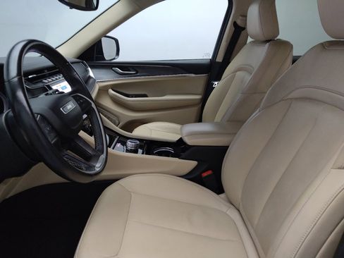 Used 2021 Jeep Grand Cherokee L Limited w/ MOPAR Finishing Package image 17