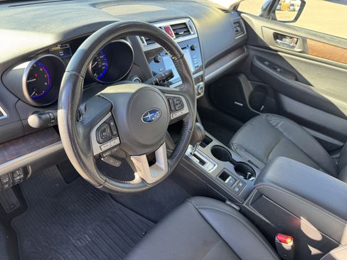 Used 2017 Subaru Outback 2.5i Limited image 13