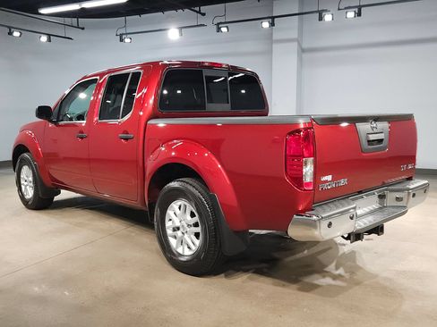 Used 2021 Nissan Frontier SV AWD/4WD image 5