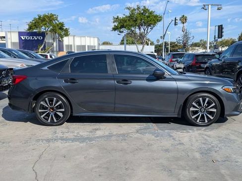 Used 2024 Honda Civic EX image 2
