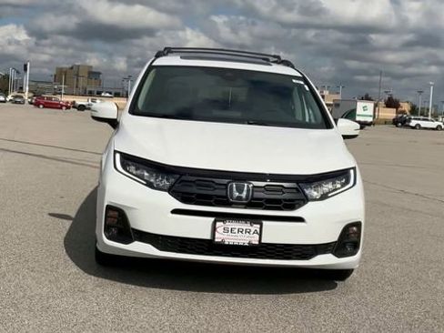 Used 2026 Honda Odyssey EX-L image 3