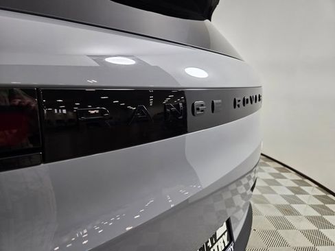 Used 2025 Land Rover Range Rover Sport SV Edition Two AWD/4WD image 13