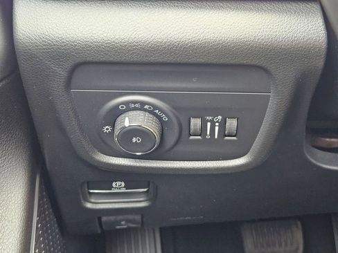 New 2026 Jeep Grand Cherokee L Limited AWD/4WD image 19
