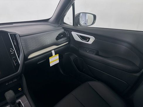 New 2025 Subaru Forester Limited image 31