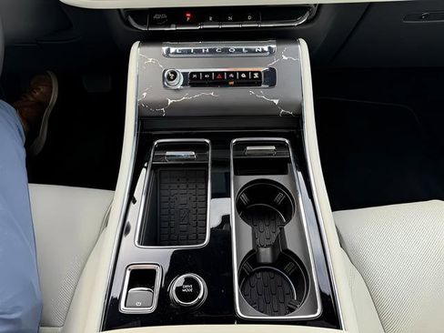 Used 2025 Lincoln Aviator Black Label AWD/4WD image 20