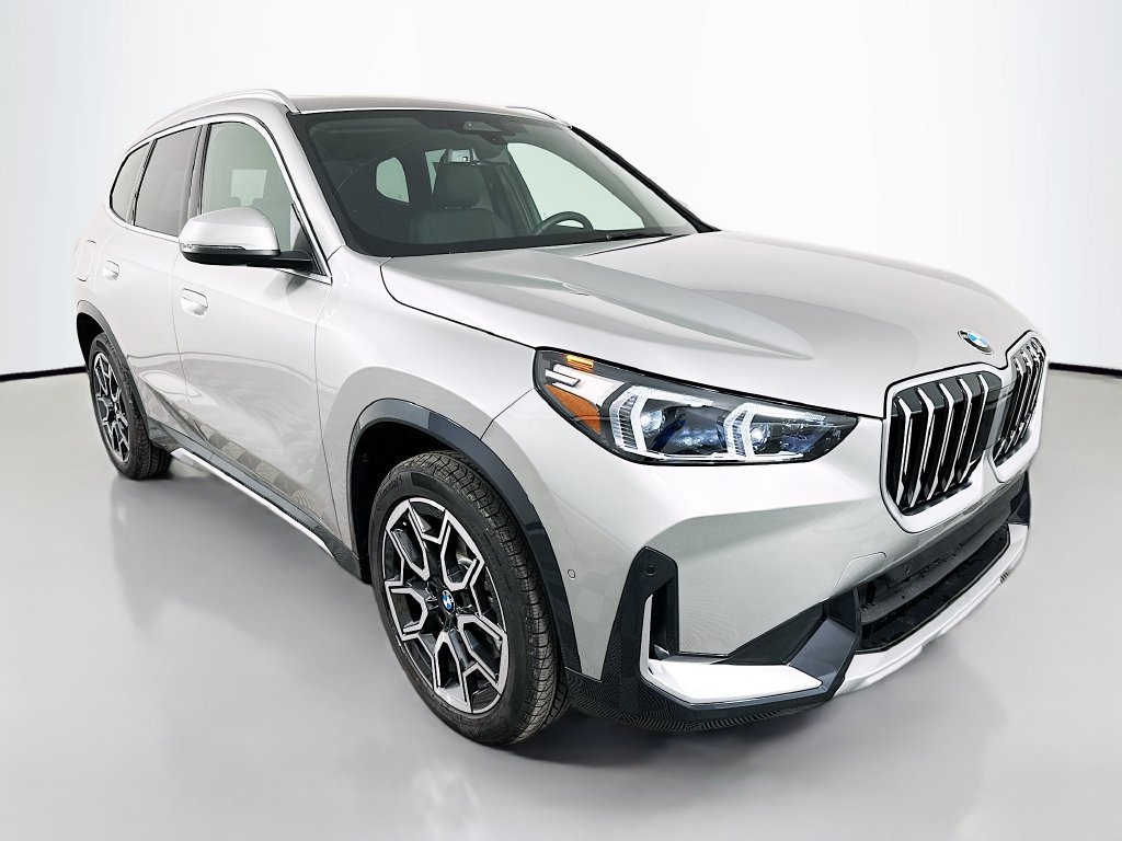 Used 2026 BMW X1 xDrive28i w/ Convenience Package AWD/4WD image 3