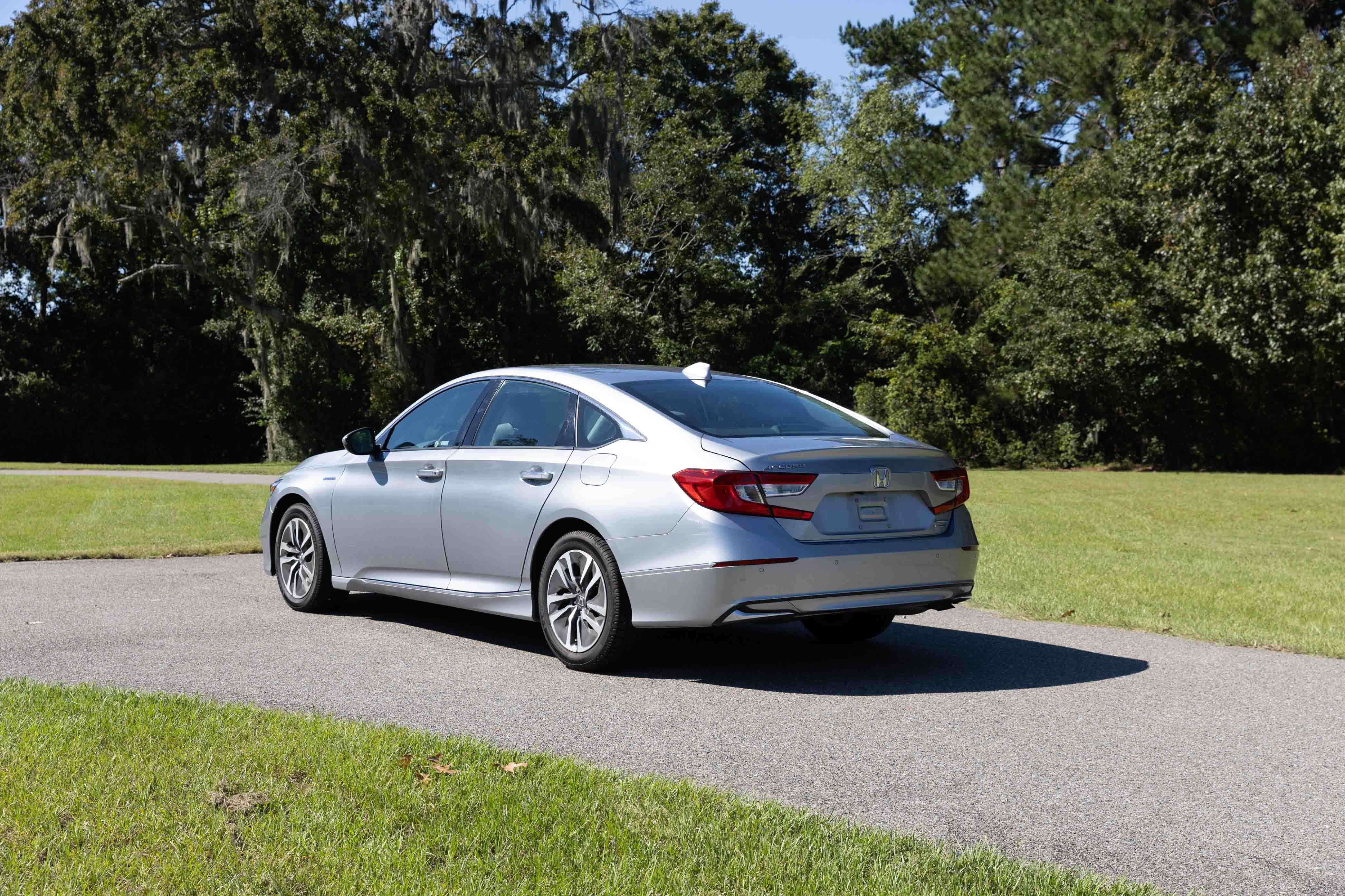 Used 2019 Honda Accord Touring image 3