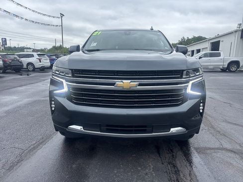Used 2021 Chevrolet Suburban LT AWD/4WD image 9