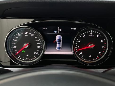 Used 2017 Mercedes-Benz E 300 4MATIC image 23