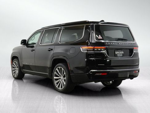 Used 2022 Jeep Grand Wagoneer Series II AWD/4WD image 4