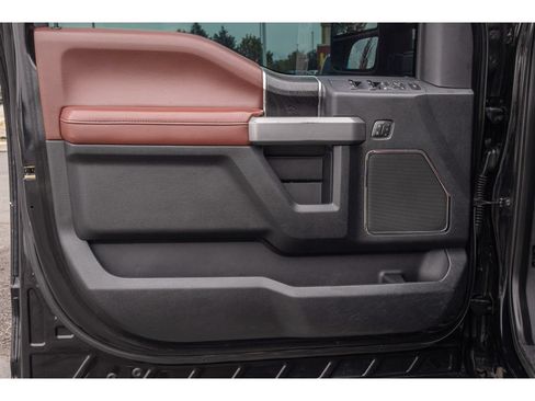 Used 2019 Ford F350 Platinum AWD/4WD image 18
