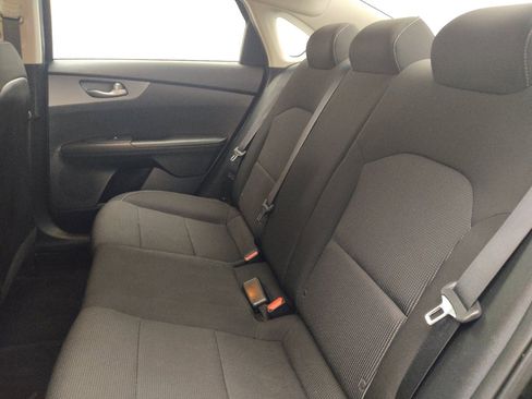 Used 2019 Kia Forte LXS FWD image 18