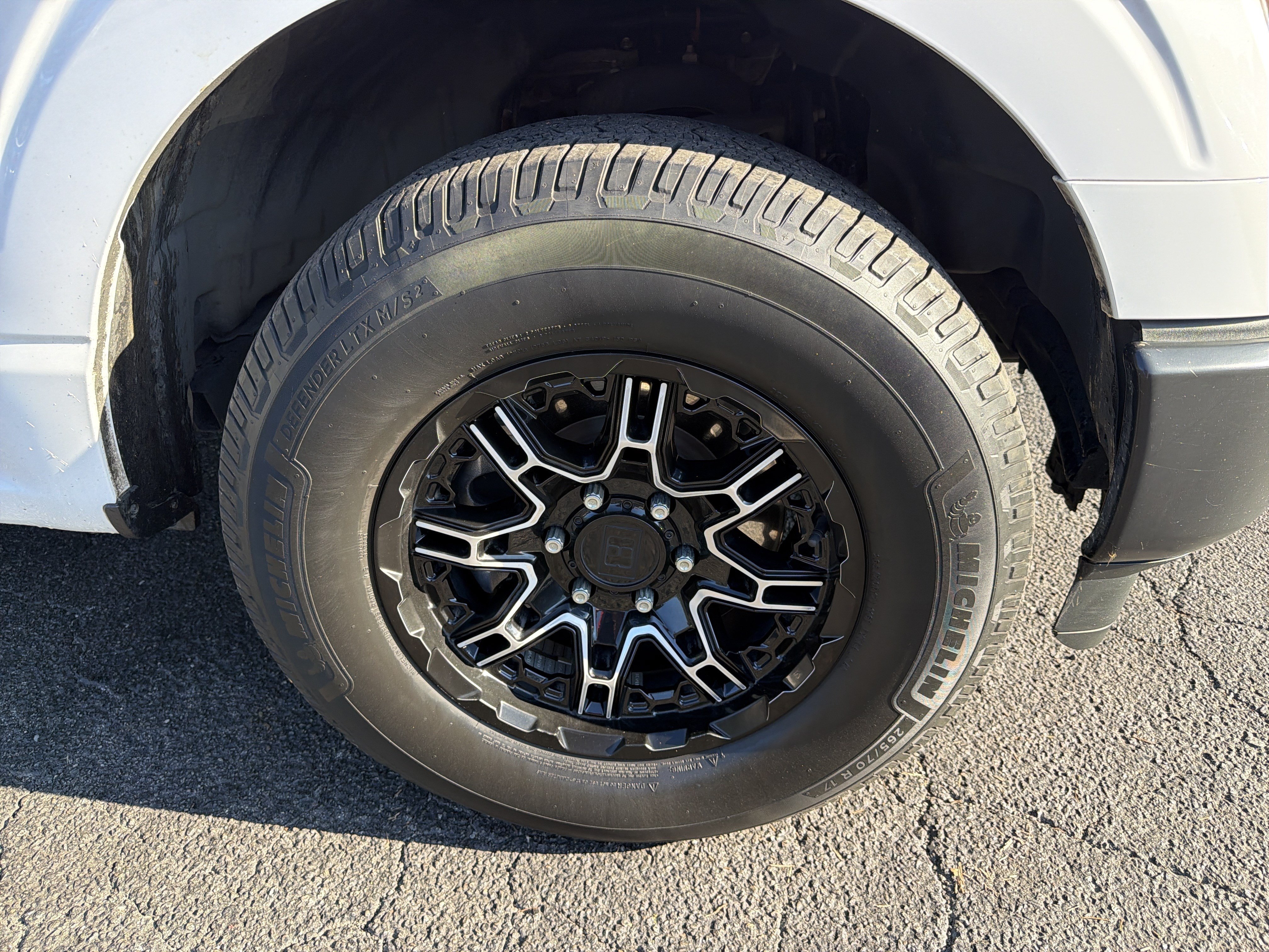 Used 2022 Ford F150 XL w/ Equipment Group 101A High RWD image 9
