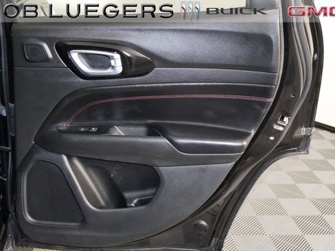 Used 2022 Jeep Compass Trailhawk w/ Sun and Sound Group AWD/4WD image 18