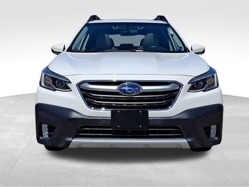 Used 2022 Subaru Outback Limited XT AWD/4WD image 2