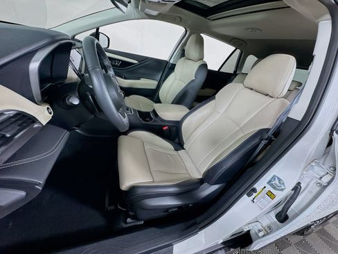 Used 2025 Subaru Outback Limited w/ Tech Package 3 AWD/4WD image 10