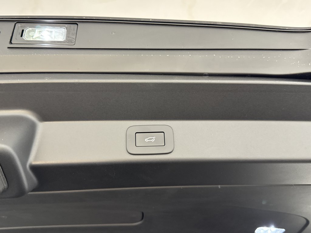 New 2027 Land Rover Range Rover Sport SE AWD/4WD image 33