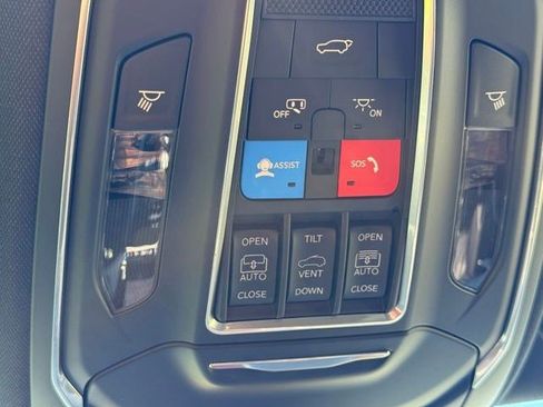 New 2026 Jeep Grand Wagoneer Limited AWD/4WD image 30