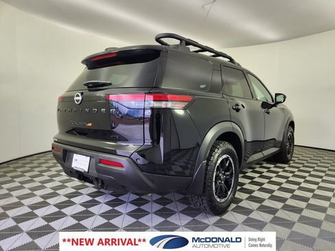 Used 2025 Nissan Pathfinder Rock Creek AWD/4WD image 5