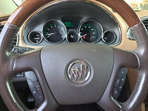 Used 2017 Buick Enclave Leather AWD/4WD image 19