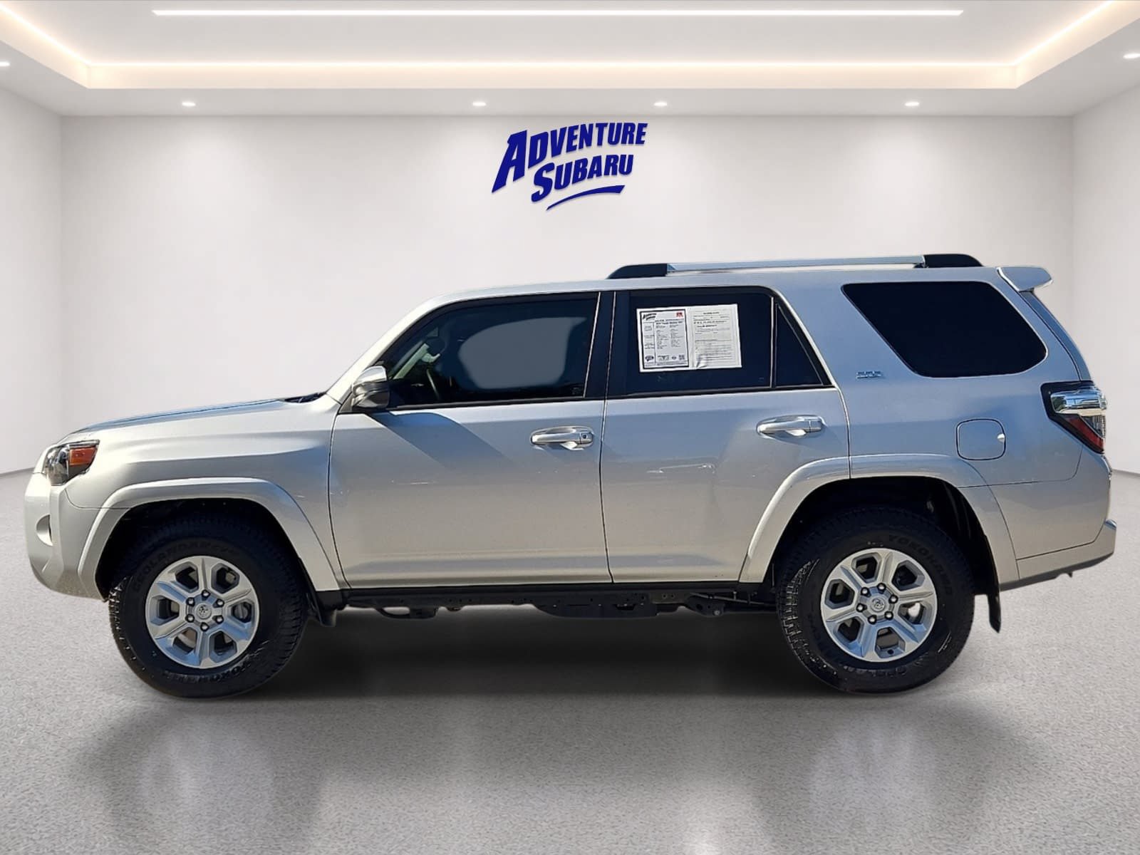 Used 2024 Toyota 4Runner SR5 RWD image 4