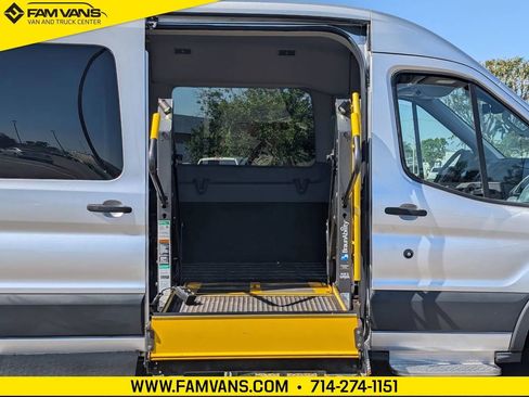 Used 2018 Ford Transit 350 XL image 4