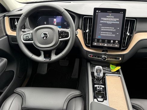 New 2026 Volvo XC60 B5 Ultra w/ Protection Package Premier image 11