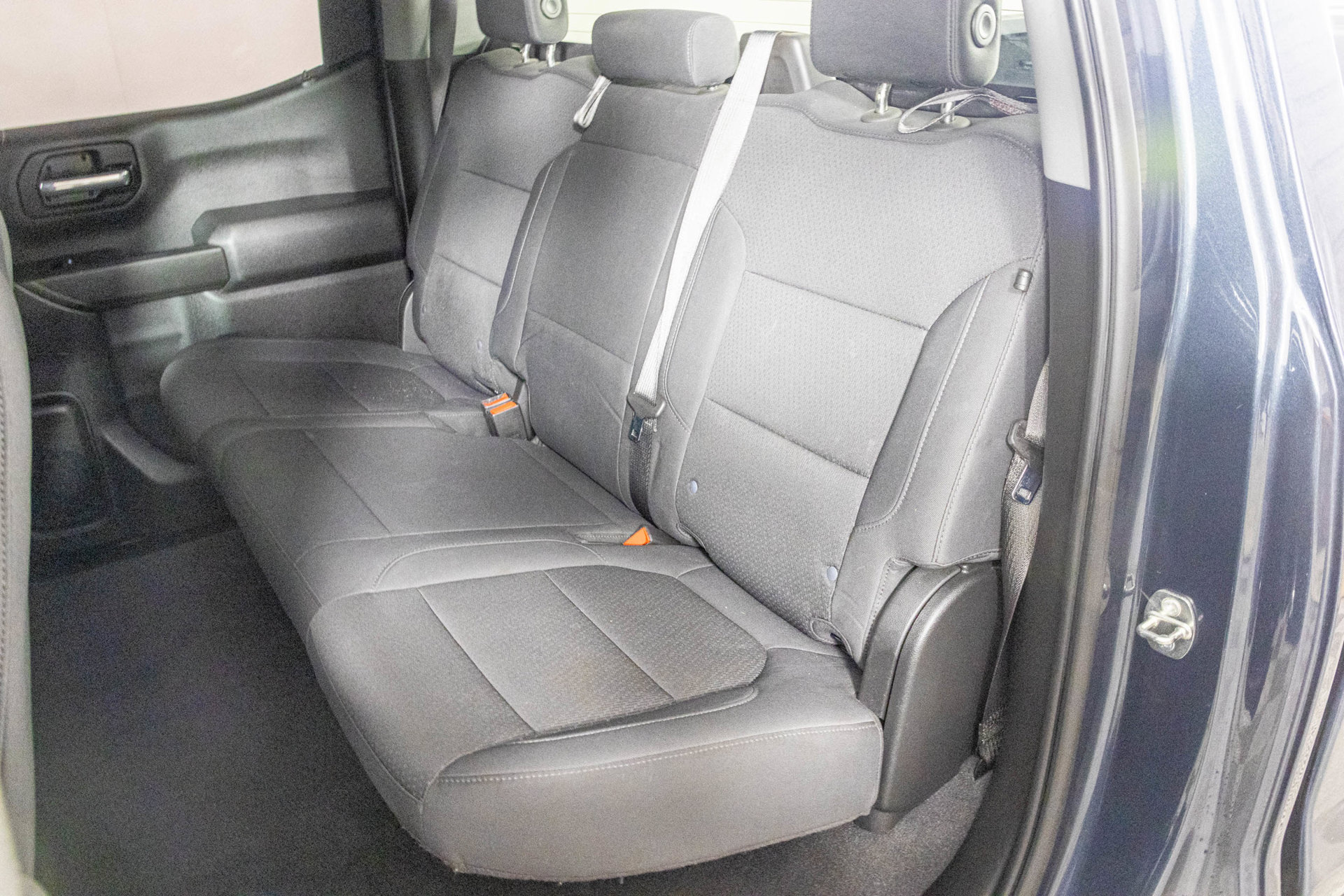 Used 2020 Chevrolet Silverado 1500 Custom w/ Custom Value Package AWD/4WD image 35