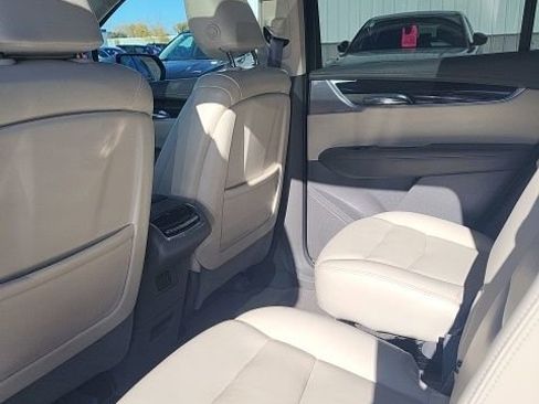 Used 2022 Cadillac XT6 Premium Luxury w/ Technology Package image 20