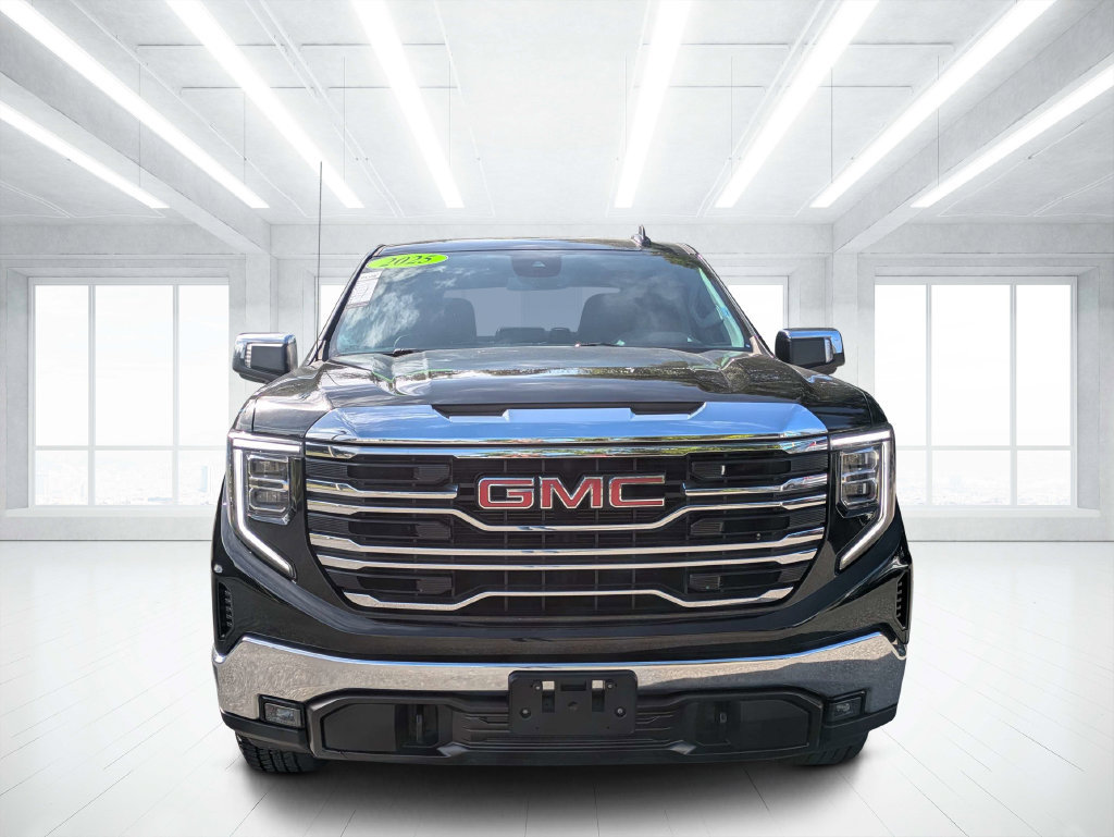 Used 2025 GMC Sierra 1500 SLT AWD/4WD image 8