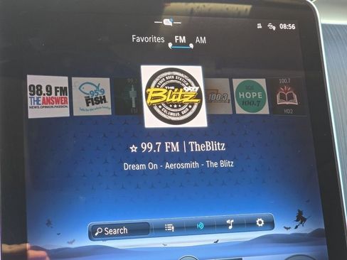 Used 2022 Mercedes-Benz C 300 Sedan image 6