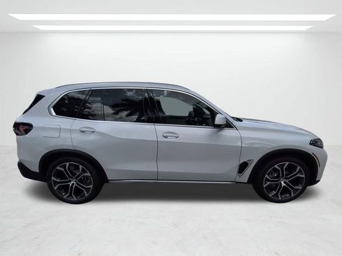 New 2026 BMW X5 xDrive50e w/ Executive Package AWD/4WD image 3