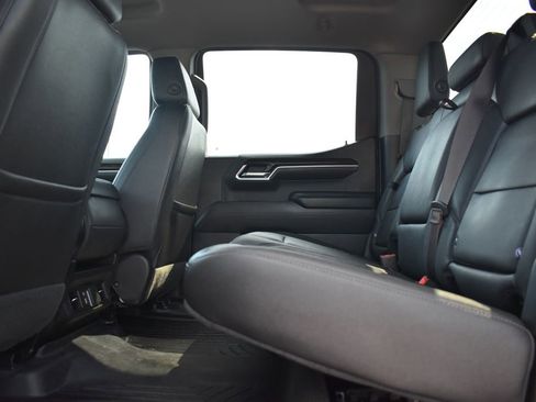 Used 2022 GMC Sierra 1500 SLT w/ X31 Off-Road Package AWD/4WD image 14