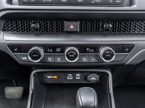 Used 2025 Honda CR-V EX image 27
