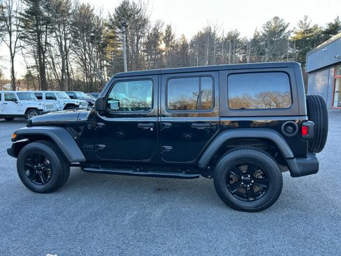 Used 2021 Jeep Wrangler Unlimited Sport image 15