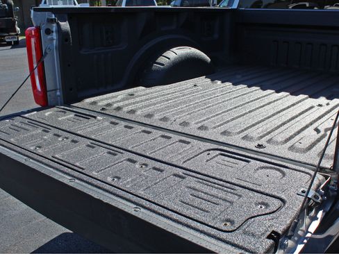 Used 2024 Ford F250 XLT image 15