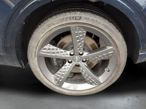 Used 2023 Genesis GV70 2.5T w/ Sport Prestige Package image 32