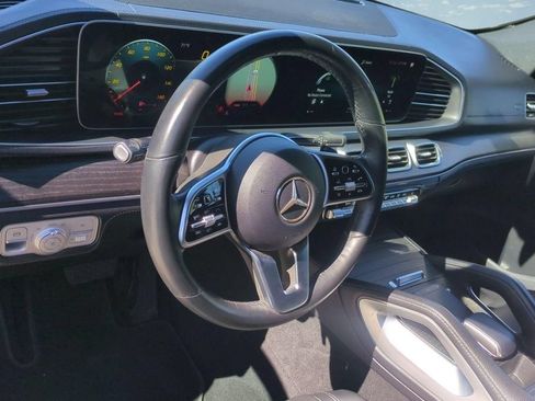 Used 2023 Mercedes-Benz GLE 450 4MATIC w/ AMG Line Exterior image 9