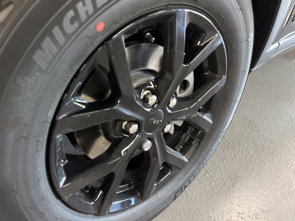 New 2026 Jeep Grand Cherokee Altitude AWD/4WD image 10