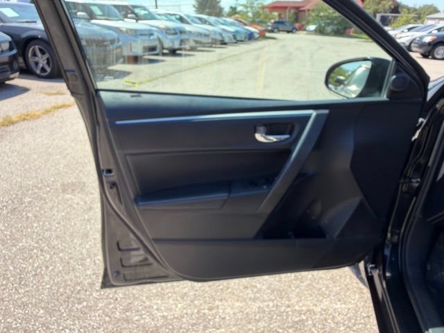 Used 2015 Toyota Corolla S FWD image 17