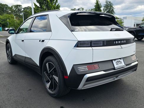 New 2025 Hyundai Ioniq 5 SEL image 6