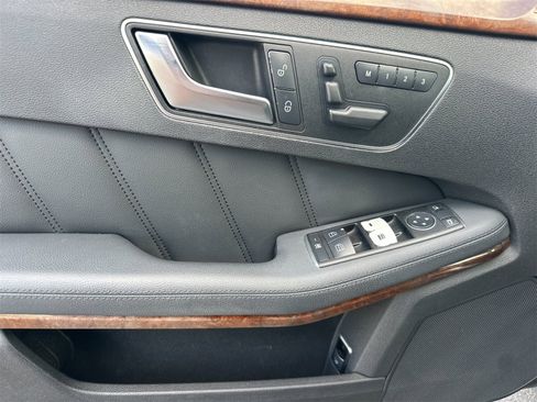 Used 2012 Mercedes-Benz E 350 E 350 image 11