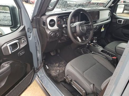 New 2026 Jeep Gladiator Sport image 6