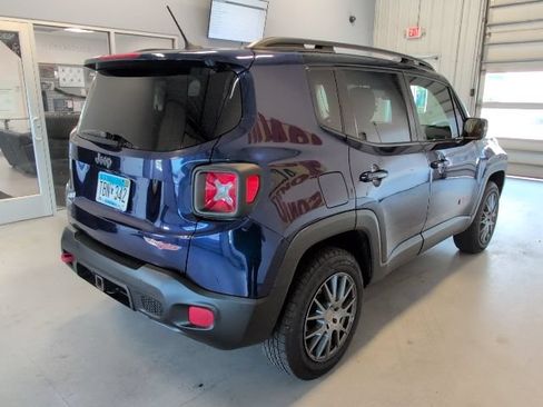 Used 2016 Jeep Renegade Trailhawk w/ Cold Weather Group AWD/4WD image 5