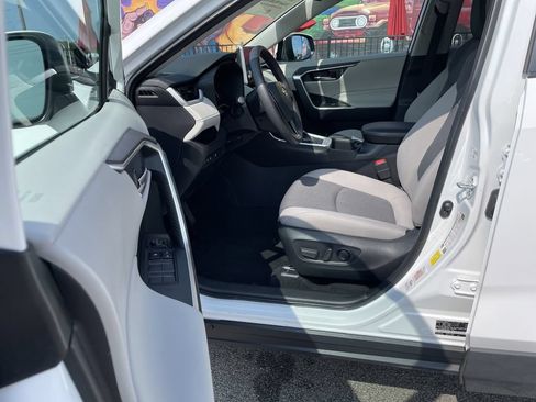 Certified 2025 Toyota RAV4 XLE w/ Weather Package AWD/4WD image 14
