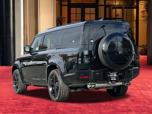 New 2026 Land Rover Defender 130 V8 image 4