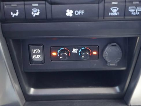 Used 2018 Toyota 4Runner Limited AWD/4WD image 14
