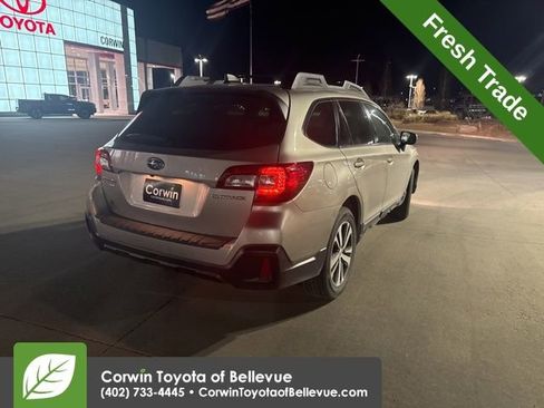 Used 2019 Subaru Outback 2.5i Limited image 3